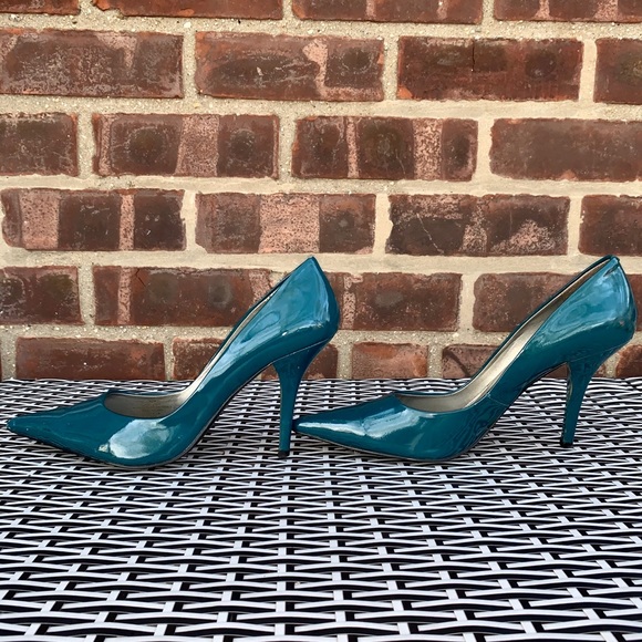 Women’s Teal Pump Size 9.5 - Picture 3 of 5